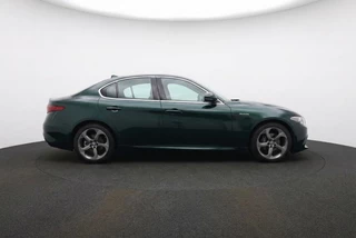 Alfa Romeo Giulia 2.0 Super 200PK Leder l Carplay l Camera l Winterpakket | Memory / 5