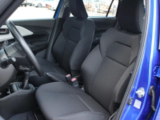 Suzuki Swift 1.2 Comfort Smart Hybrid / 6