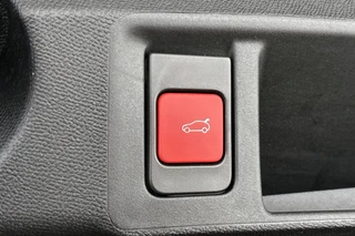 Peugeot e-308 SW GT 54 kWh / 41