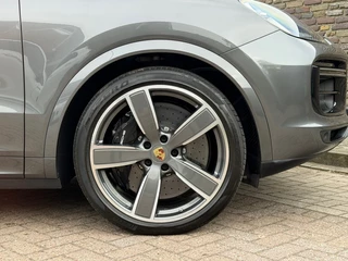Porsche Cayenne 4.0 TURBO S E-HYBRID Achteras sturing Head Up Pano Keramisch / 13
