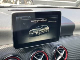 Mercedes-Benz A-Klasse AMG 45 4MATIC Pano.dak Leer Voll.Onderhoud / 39