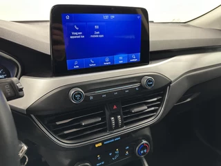 Ford Focus 1.0 EcoBoost Trend Edition Business CAMERA CARPLAY NAVI LM. / 35