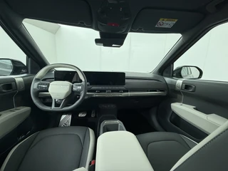 Kia EV3 GT-Line Business Edition 81.4 kWh  - Direct Leverbaar! - Apple Carplay - Adaptieve Cruise Control - Achteruitrijcamera - Stoel-/Stuurverwarming - Fabrieksgarantie t/m 2033 / 36