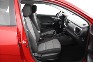Kia Stonic 1.0 T-GDi DynamicLine  - Trekhaak - Airco - Cruise control - / 34