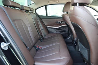 BMW 3-serie 320e|Automaat|Plug in hybride|Camera|Leer|Cruise control|Apple carplay/Android auto| / 26