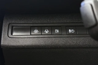 Peugeot 3008 1.6 HYbrid 225 GT 1e Eigenaar Panoramadak Leder FOCAL / 31