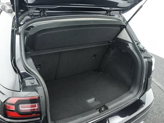 Volkswagen T-Cross 1.0 TSI Style Automaat DSG Navigatie | Camera | Adaptive cruis / 18