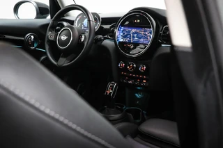 MINI 5-Deurs 1.5 Cooper Business Edition | CLIMA | STOELVERWARMING | DAB | APPLE | MOONWALK GREY / 14