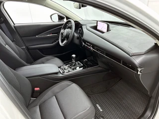 Mazda CX-30 2.0 e-SkyActiv-G M Hybrid Homura | Adaptive Cruise | Stoelverwarming | CarPlay | HUD | Camera | Parkeersensoren / 12