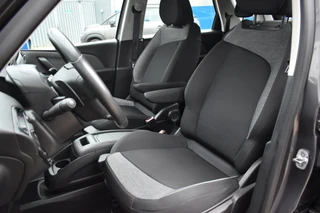 Citroën C4 Spacetourer PureTech 130 EAT8 Automaat Selection  .| Navigatiesysteem | Airconditioning ECC | Apple Carplay & Android Auto | .Aanhangergewicht geremd 1400kg!!! | Isofix Bevestigingspunten | Lichtmetaal | Zeer Compleet!!! / 2