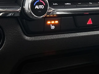 Mazda CX-30 2.0 e-SkyActiv-G M Hybrid Homura | Adaptive Cruise | Stoelverwarming | CarPlay | HUD | Camera | Parkeersensoren / 34