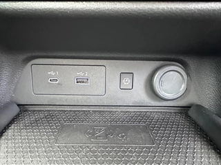 Nissan Juke 1.0 DIG-T N-Connecta '' Camera - Infotainmentsystem - PDC - Clima '' / 26
