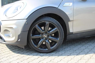 Mini Clubman 2.0 Cooper S Chili Serious Business/LED/PANO/NAVI/ / 5