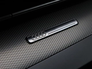 Audi A3 Sportback 45 TFSi e 272 Pk S-Line Competition / 35