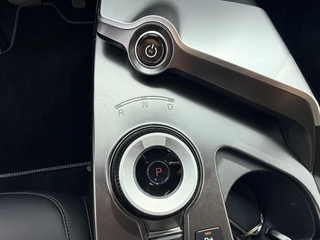 Kia EV6 77.4 kWh  | Afn. Trekhaak | SOH 100% | Half Leder | Adapt. Cruise | Stoel- en stuurverwarming | Apple/Android / 32