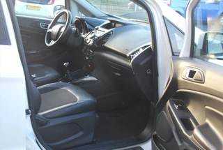 Ford EcoSport 1.0 EcoBoost 125pk Titanium / 9