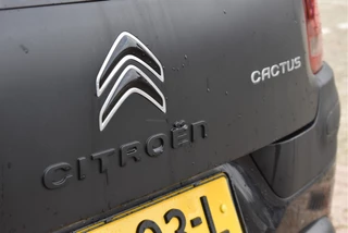 Citroën C4 Cactus 1.2 PureTech Shine Airbump Blackline  | NL-Auto | Nav | Cruise Control | PDC achter | LM-Velgen allweather | NAP | Distributie vervangen / 27