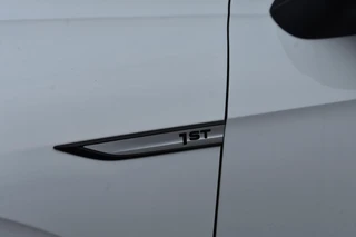 Volkswagen ID.4 First Max 77 kWh | Head-Up display | Stoelmassage | Pano | / 31