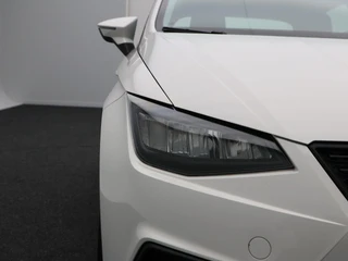 SEAT Ibiza 1.0 EcoTSi Style | Cruise Control | Airco | Parkeersensoren | CarPlay | 15 Inch | 29.984 Km !! / 12