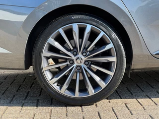Skoda Superb Combi 1.5 TSI Sportline * Trekhaak * AUTOMAAT * Navigatiesysteem * Achterbank verwarmd * / 9