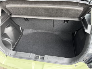 Suzuki Swift 1.2 Comfort Smart Hybrid / 20