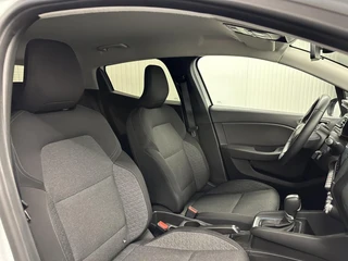 Renault Clio 1.6 E-Tech Hybrid 140 Zen CARPLAY NAVI CRUISE. / 13