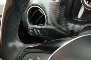 Volkswagen Up! 1.0 BMT 60pk move up! Airco Cruise Control Camera / 14