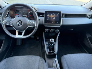 Renault Clio 1.0 TCe / Navigatie by Apple CarPlay - Android / 1e Eigenaar / ALL-Season banden / Cruise Control / PDC met optische / 4