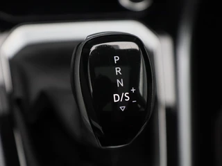 Volkswagen T-Roc 1.5 TSi 150 Pk Automaat Style | Carplay | IQ.Light LED | Panoramadak | Virtual Cockpit | Adaptive Cruise | 17 Inch / 30
