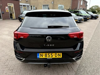 Volkswagen T-Roc 1.0 TSI Style  Camera, App Connect, Elek.Achterklep, Trekhaak / 19