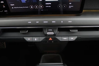 Kia EV9 GT-Line AWD 99.8 kWh - Prijs incl. inruilpremie - 7 zits - Panoramadak - 360 graden camera - Head-Up Display - Meridian Audio - Fabrieksgarantie tot 02-2033 / 60
