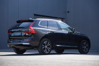 Volvo XC60 2.0 T6 Plug-in hybrid AWD Core Bright Panorama|Leder / 10