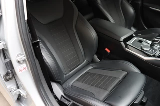 BMW 3 Serie Sedan 320i Executive Sport Line Automaat  / Live Cockpit Professional / M Sportstuurwiel / Shadow Line / 19 Inch / Climate Control / Sportstoelen / Bluetooth / Neerklapbare Achterbank / LED / Parkeersensoren voor+achter / 18