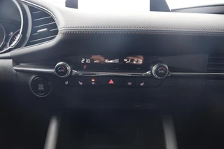 Mazda 3 2.0 e-SkyActiv-X M Hybrid 180 Comfort|Leer|Stoel+Stuurverwarming|HUD|Camera|ACC / 19
