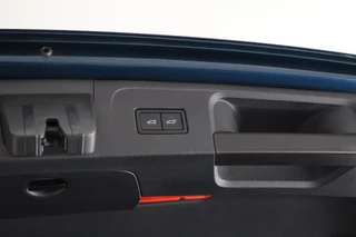 Volkswagen Passat Variant 1.5 TSI 150pk DSG R-Line Business + Keyless Panoramadak 360Camera Stoelverwarming Virtual Cockpit Navigatie / 49