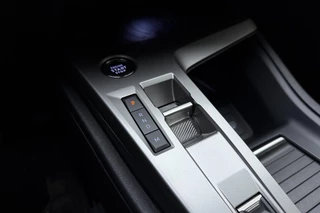 Peugeot 408 1.2 Hybrid 145 e-DCS6 Allure | Adaptive Cruise Control | Camera | Full LED | 19'' Lichtmetalen velgen | Climate Control | Navigatie | Apple Carplay & Android Auto | Keyless Entry & Start / 30