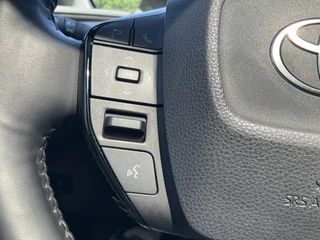 Toyota Prius 2.0 Plug-in Executive Carplay Pano.dak Stoel/Stuurverw. PHEV / 23