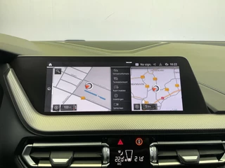 BMW 2 Serie Gran Coupé 218i M Sport Edition Pano.dak HUD Stoelverw. Carplay Alpinweiß DAB LED / 7