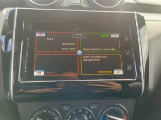 Suzuki Swift 1.2 Select Smart Hybrid uit 2025 Rijklaar + 12 maanden Bovag-garantie Henk Jongen Auto's in Helmond,  al 50 jaar service zoals 't hoort! / 22