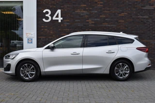 Ford Focus Wagon 1.0 EcoBoost Hybrid Titanium / 16
