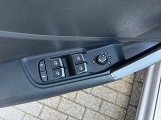 Audi Q2 35 TFSI CoD Design NL Auto Navi Stoelverw. 17inch LMV / 16