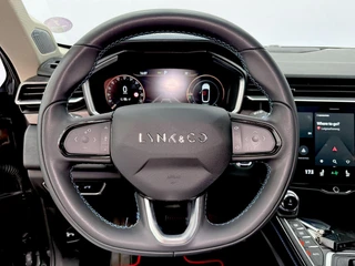 Lynk en Co 01 1.5 MY22 - Rijklaar met allseasons, direct mee! / 4