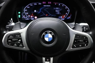 BMW 3-serie Touring M340i xDrive High Executive | DRIVING PROFESSIONAL PACK | LASER LED | PANORAMADAK | HEAD UP | STUURVERWARMING | EIBACH | CAMERA | 19" / 38