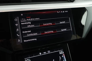 Audi e-tron Sportback S quattro 503pk 95 kWh SOH 93% Panoramadak Trekhaak Leder Matrix LED B&O Memory Keyless Navigatie / 44