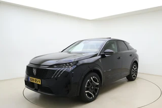 Peugeot e-3008 GT Long Range 230 97 kWh | DEMO | 8 jaar garantie | Panoramisch schuifdak | Stoelverwarming voor en achter | Alcantara bekleding | Navigatie | Camera