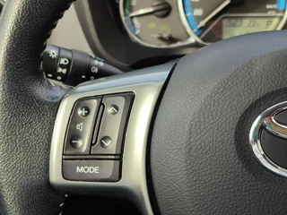 Toyota Yaris 1.5 Hybrid ASPIRATION 4S-BANDEN NAVI CRUISE CLIMA CAMERA BLUETOOTH NL-AUTO DEALER ONDERHOUDEN! / 15