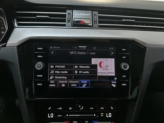 Volkswagen Passat Variant 1.5 TSI 150pk DSG Business Stoelverwarming Virtual Cockpit Navigatie DAB+ / 20