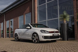 Volkswagen Golf Cabrio 2.0 TSI GTI | 2e eigenaar | DSG | Xenon | Stoelverwarming | Climatronic | Cruise control | Navigatie | Bluetooth | PDC | 18 inch Detroit | Origineel / 9