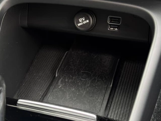 Volvo XC40 1.5 T5 Recharge R-Design NL-auto | Schuif- Kanteldak | H&K | Trekhaak | Stoelverwarming | Memory | Adaptive Cruise / 31