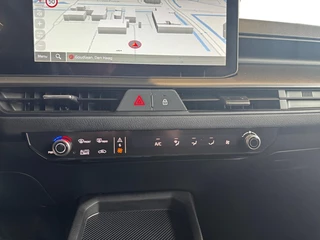 Kia Stonic 1.0 T-GDi MHEV DynamicPlusLine | NU MET €1.000,- inruilpremie! | Parkeersensoren voor- en achterzijde | Climate Control / 22
